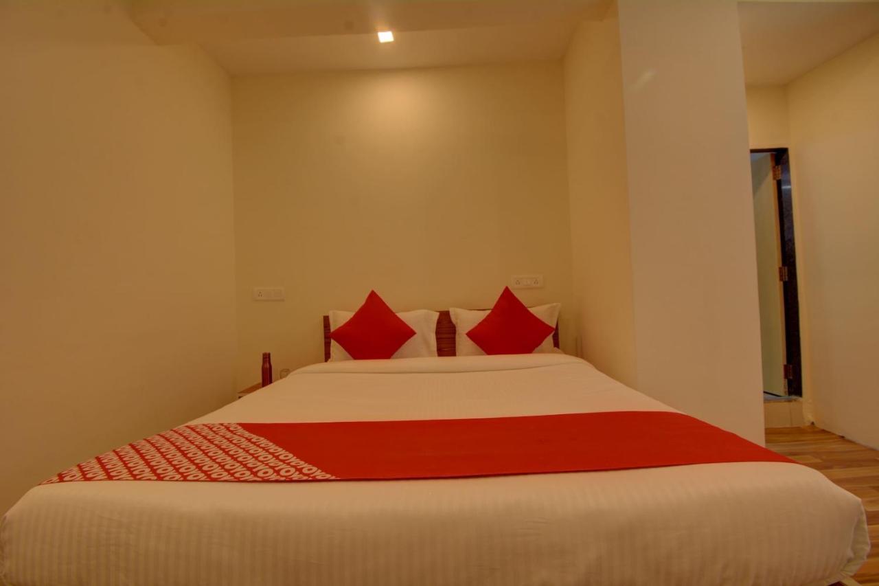 Oyo Flagship 47178 Pakko Inn Pune Exterior photo